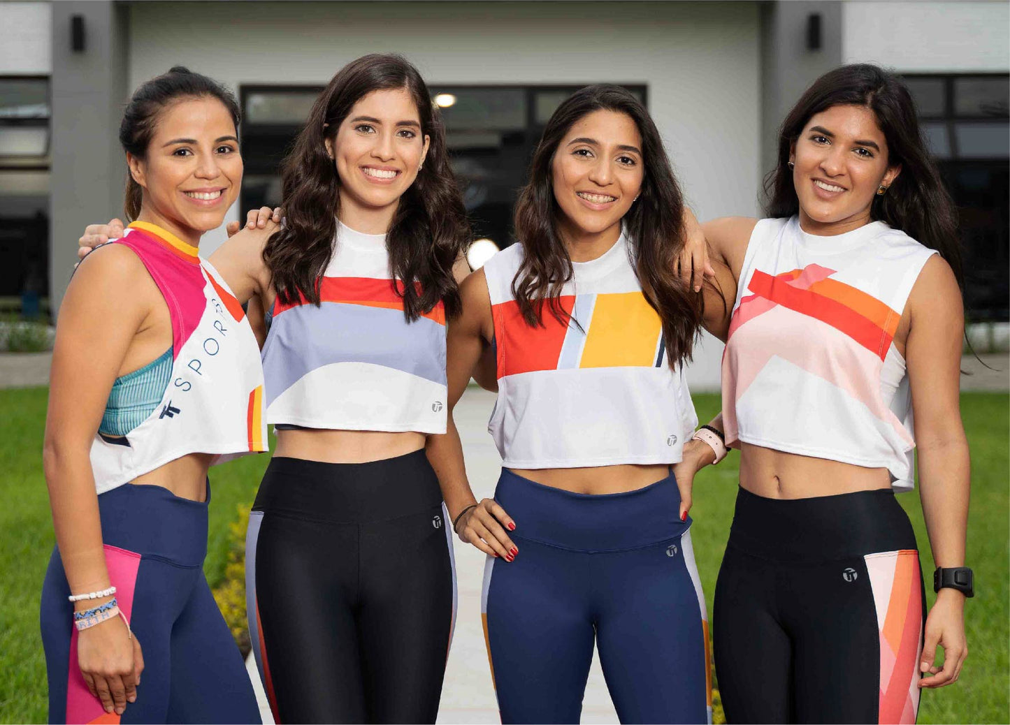 CROP AND TOP TIK