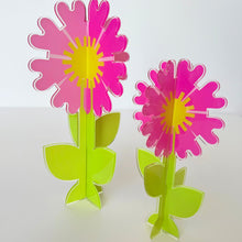 Cargar imagen en el visor de la galería, Flores de Acrilico
